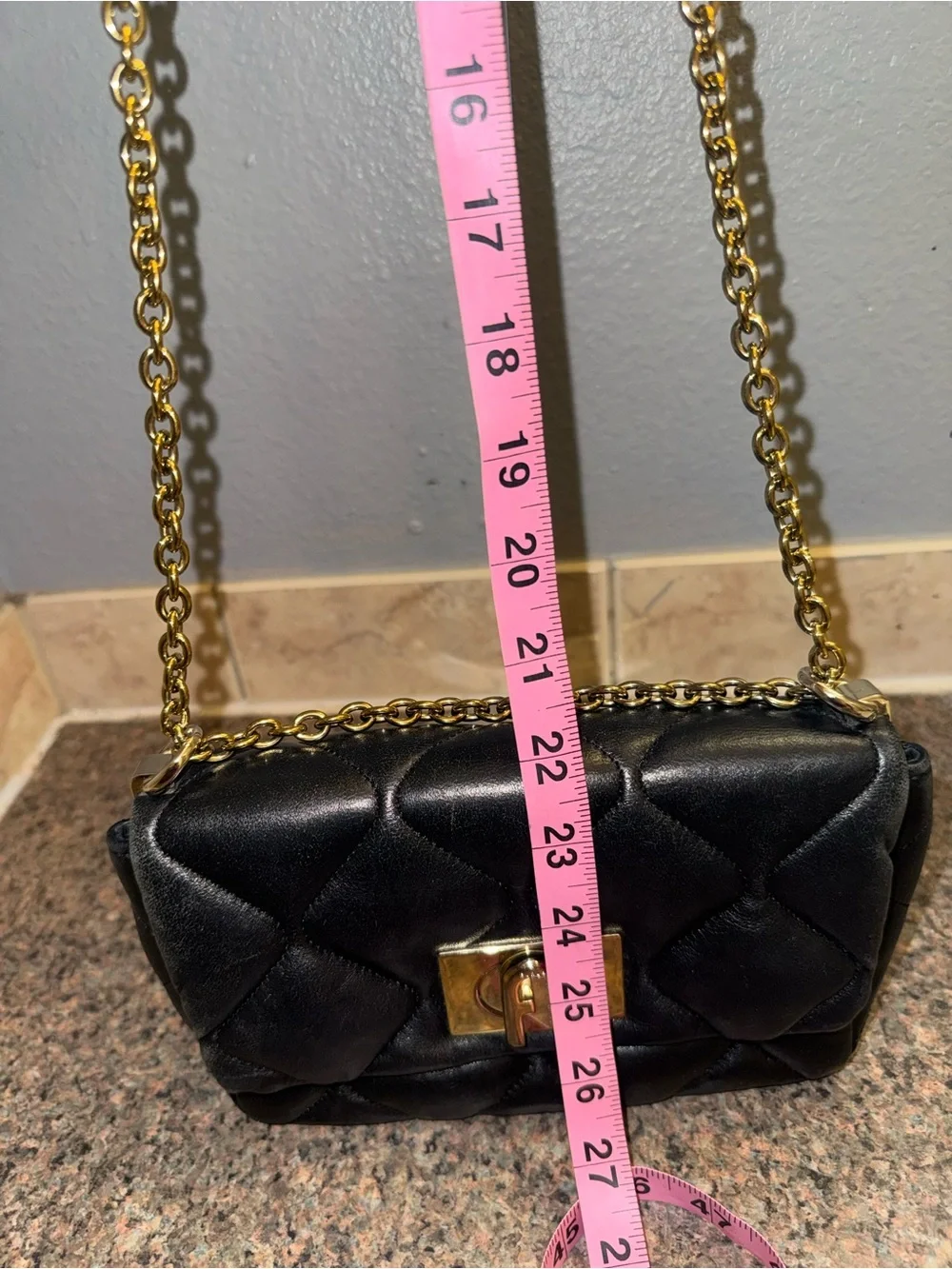 Furla Quilted Black Leather Crossbody bag EUC - Picture 7 of 9